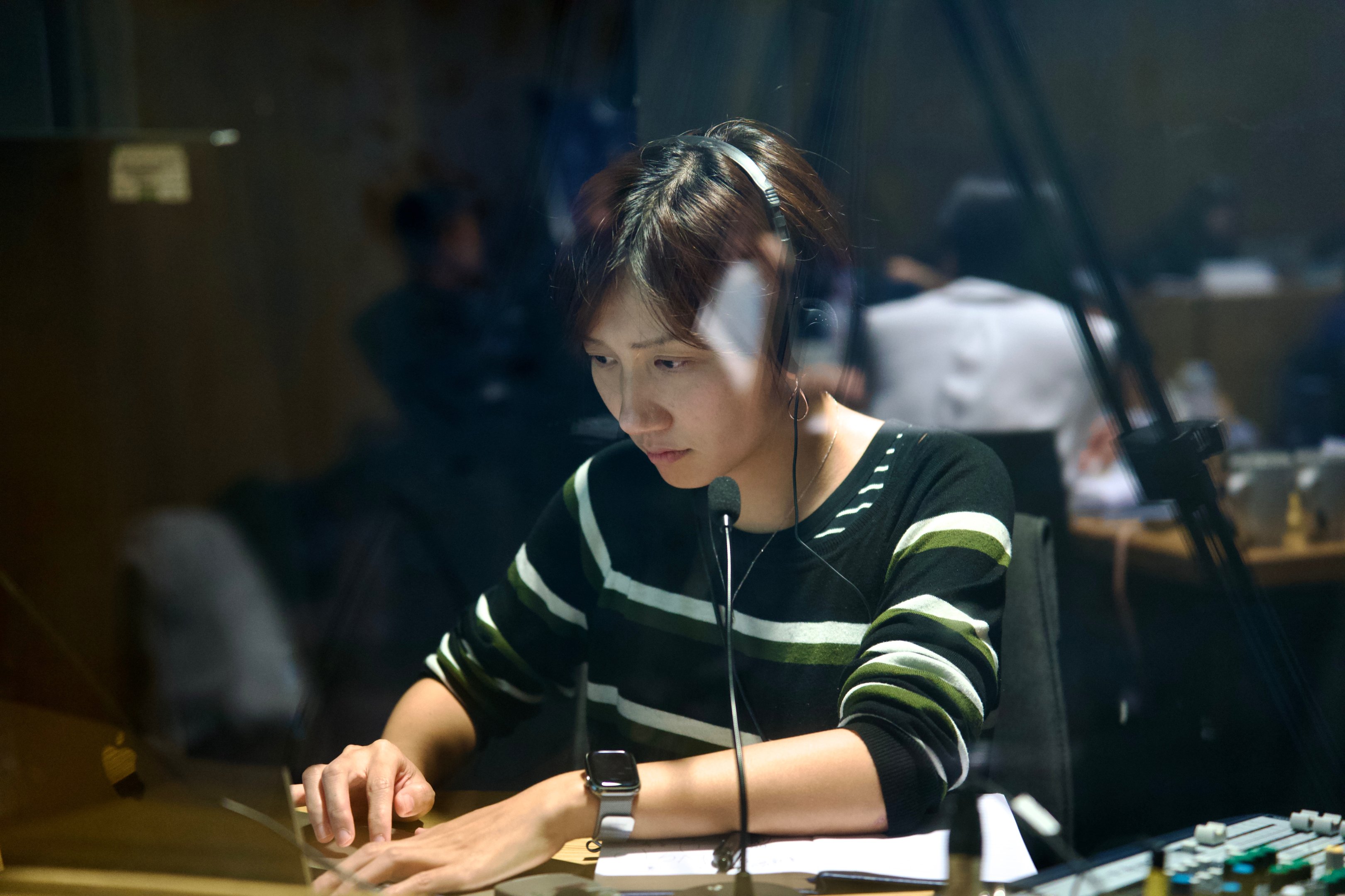 Simultaneous interpretation — conference session